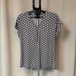 Black and White Patterned Women's Top